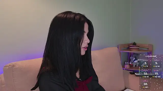 were-Naughty online show from October 6, 2025, 4:37 pm