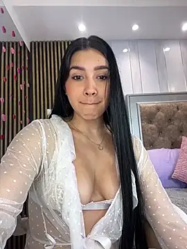Snapshot of Charlotte_Shelby chatting on March 19, 2025, 3:08 pm Charlotte Shelby online show from March 19, 2025, 3:08 pm