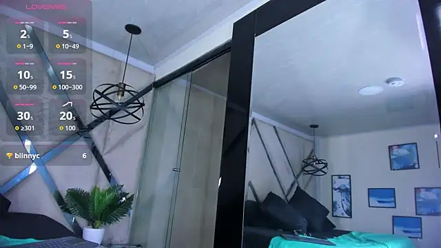 ElianFoxter online show from September 28, 2025, 11:10 pm