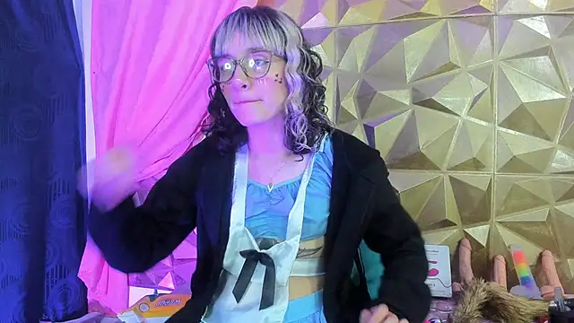 neeko princes online show from December 3, 2024, 3:22 pm