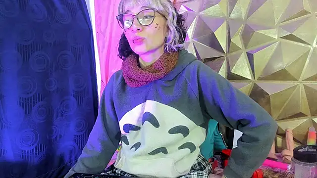 neeko princes online show from December 6, 2024, 3:22 pm