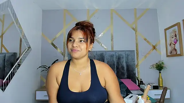 angelina castroo online show from January 16, 2025, 3:23 am