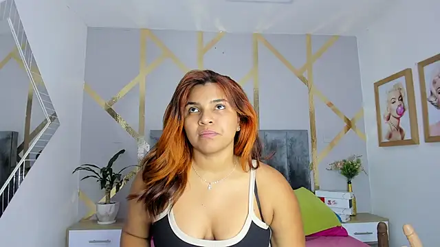 angelina castroo online show from January 23, 2025, 3:05 am