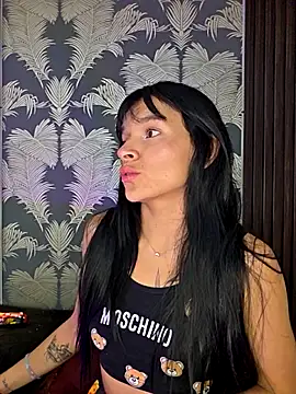  shantal smith online show from November 8, 2025, 5:40 am