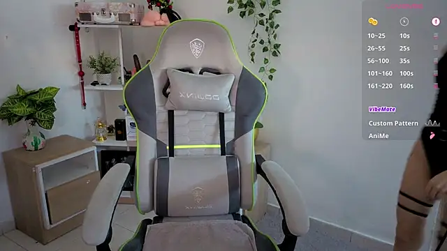 rosse 98  online show from September 10, 2025, 1:00 pm