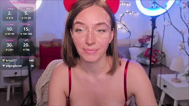 Eli Llie online show from December 25, 2024, 4:43 pm