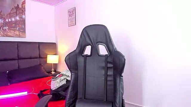 Megan Miles02 online show from March 13, 2025, 8:00 pm