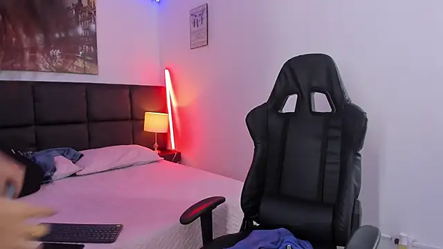 Megan Miles02 online show from March 19, 2025, 2:27 am