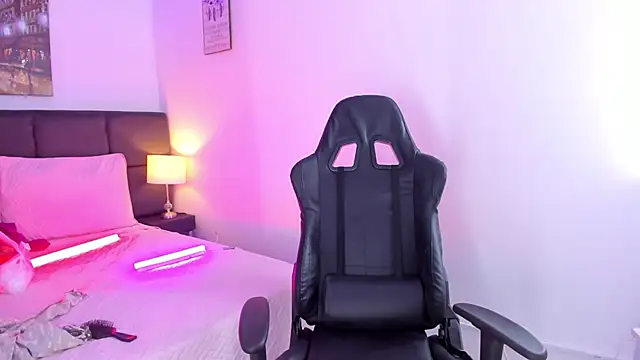 Megan Miles02 online show from March 23, 2025, 6:05 am