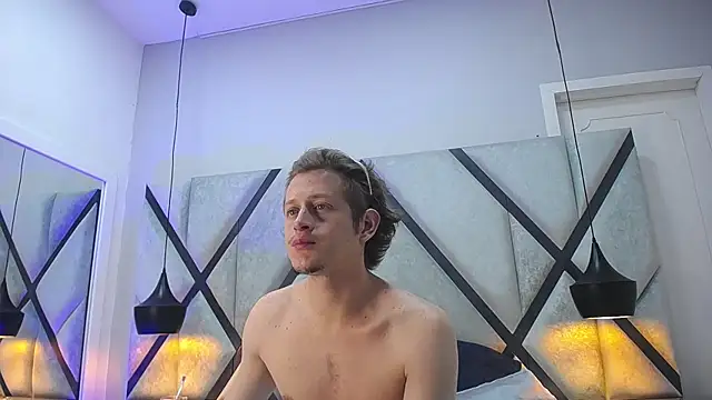 Snapshot of AnthonyAlso chatting on October 28, 2025, 8:22 pm AnthonyAlso online show from October 28, 2025, 8:22 pm