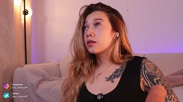 Snapshot of lilith_gray9 chatting on December 20, 2025, 4:19 am lilith gray9 online show from December 20, 2025, 4:19 am