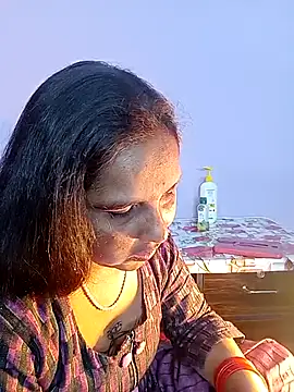 reemacouple007 online show from February 2, 2026, 8:13 am