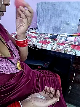 reemacouple007 online show from June 7, 2026, 7:45 am