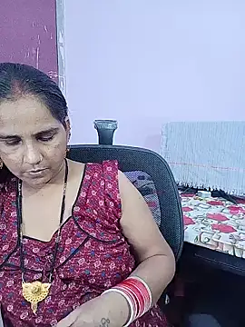 reemacouple007 online show from June 15, 2026, 8:16 am