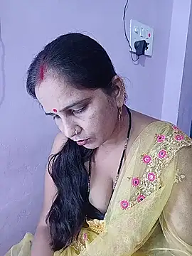 reemacouple007 online show from June 16, 2026, 9:34 am