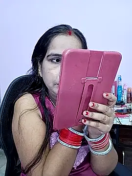 reemacouple007 online show from July 15, 2026, 7:35 am