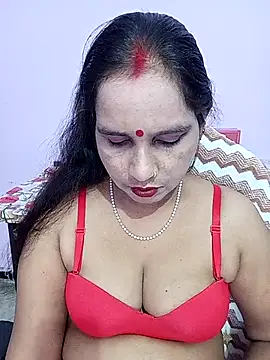 reemacouple007 online show from July 28, 2026, 6:20 pm