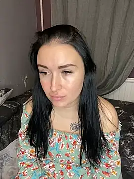 Snapshot of Roxana_Bell chatting on December 13, 2024, 5:54 pm Roxana Bell online show from December 13, 2024, 5:54 pm