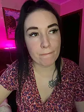 Snapshot of Roxana_Bell chatting on January 17, 2025, 7:27 pm Roxana Bell online show from January 17, 2025, 7:27 pm