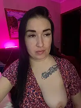 Snapshot of Roxana_Bell chatting on January 21, 2025, 4:37 pm Roxana Bell online show from January 21, 2025, 4:37 pm