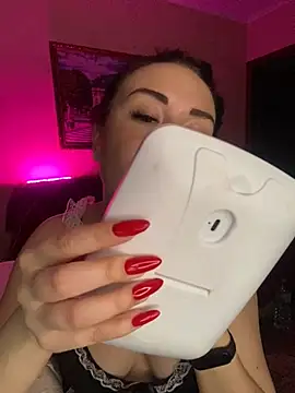 Snapshot of Roxana_Bell chatting on February 25, 2025, 7:14 pm Roxana Bell online show from February 25, 2025, 7:14 pm