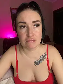 Snapshot of Roxana_Bell chatting on February 28, 2025, 7:14 pm Roxana Bell online show from February 28, 2025, 7:14 pm