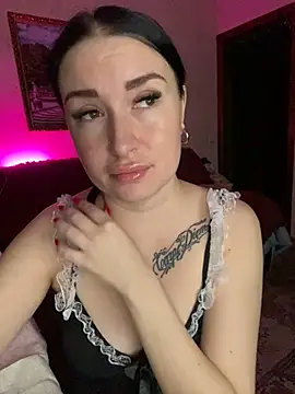 Snapshot of Roxana_Bell chatting on March 12, 2025, 4:46 pm Roxana Bell online show from March 12, 2025, 4:46 pm