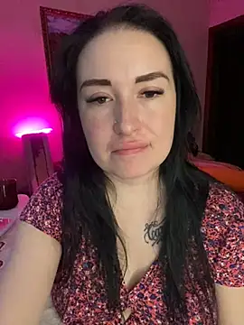 Snapshot of Roxana_Bell chatting on March 22, 2025, 7:20 pm Roxana Bell online show from March 22, 2025, 7:20 pm