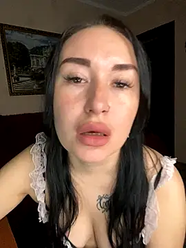 Snapshot of Roxana_Bell chatting on October 29, 2025, 5:58 pm Roxana Bell online show from October 29, 2025, 5:58 pm