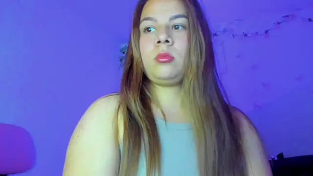 little tifanny82 online show from March 4, 2026, 2:23 pm