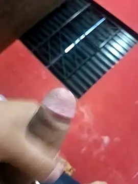 Nego55ttyu online show from February 8, 2026, 9:51 pm