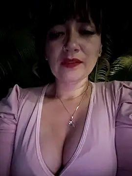 Snapshot of tata_laima__ chatting on October 1, 2025, 2:06 am tata laima   online show from October 1, 2025, 2:06 am