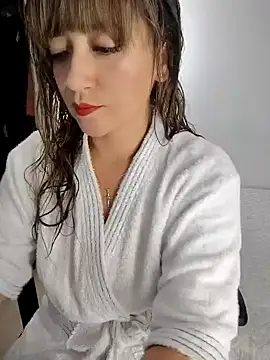 Snapshot of tata_laima__ chatting on October 6, 2025, 1:30 pm tata laima   online show from October 6, 2025, 1:30 pm