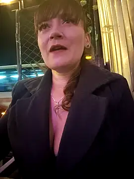 Snapshot of tata_laima__ chatting on October 13, 2025, 1:38 am tata laima   online show from October 13, 2025, 1:38 am