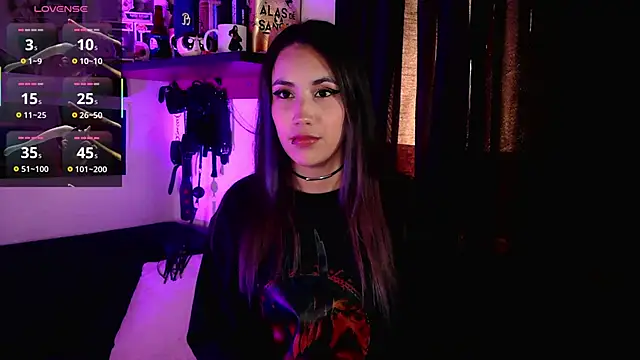 BLACKTSUKI7  online show from April 30, 2026, 10:03 pm