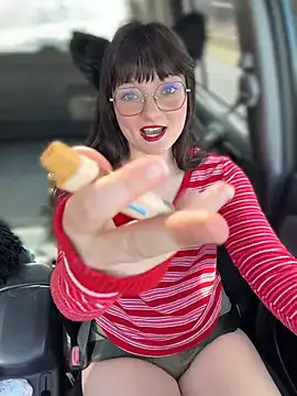 Snapshot of urpuppymoon chatting on February 14, 2026, 7:21 pm urpuppymoon online show from February 14, 2026, 7:21 pm