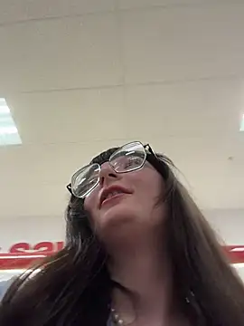 Snapshot of urpuppymoon chatting on March 5, 2026, 7:21 pm urpuppymoon online show from March 5, 2026, 7:21 pm