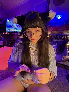 Snapshot of urpuppymoon chatting on March 8, 2026, 5:00 am urpuppymoon online show from March 8, 2026, 5:00 am