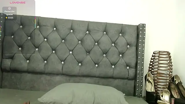 Snapshot of KhateShar chatting on October 1, 2025, 1:39 pm KhateShar online show from October 1, 2025, 1:39 pm