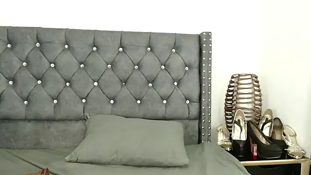 Snapshot of KhateShar chatting on October 17, 2025, 2:19 pm KhateShar online show from October 17, 2025, 2:19 pm