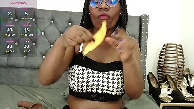 Snapshot of KhateShar chatting on October 25, 2025, 3:07 pm KhateShar online show from October 25, 2025, 3:07 pm