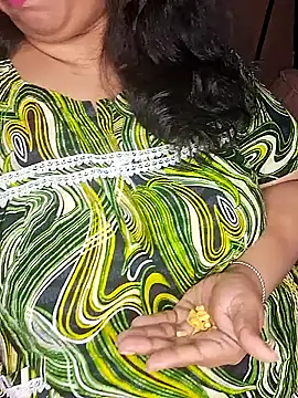 Ravina patil1 online show from January 1, 2025, 3:14 pm