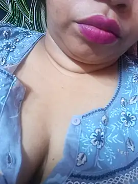 Ravina patil1 online show from September 27, 2025, 9:42 pm