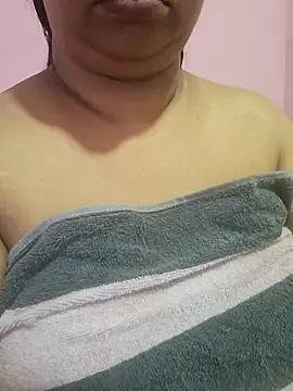 Snapshot of Ravina_patil1 chatting on June 28, 2026, 4:07 am Ravina patil1 online show from June 28, 2026, 4:07 am