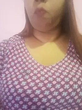 Snapshot of Ravina_patil1 chatting on July 8, 2026, 12:20 pm Ravina patil1 online show from July 8, 2026, 12:20 pm