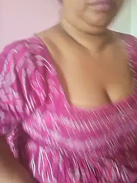 Snapshot of Ravina_patil1 chatting on July 11, 2026, 5:32 am Ravina patil1 online show from July 11, 2026, 5:32 am