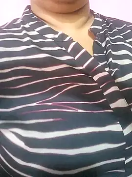 Snapshot of Ravina_patil1 chatting on July 15, 2026, 12:54 pm Ravina patil1 online show from July 15, 2026, 12:54 pm