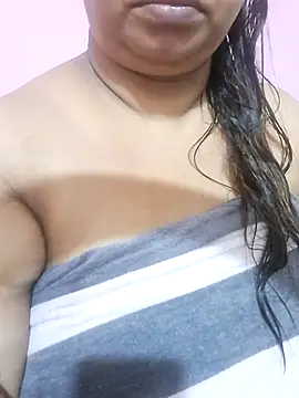Snapshot of Ravina_patil1 chatting on July 18, 2026, 3:54 am Ravina patil1 online show from July 18, 2026, 3:54 am
