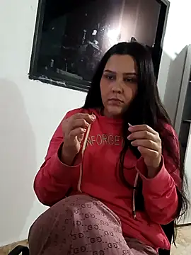 Ariakris online show from April 21, 2026, 2:26 am