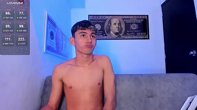 EstebanPerez  online show from December 19, 2024, 6:23 pm